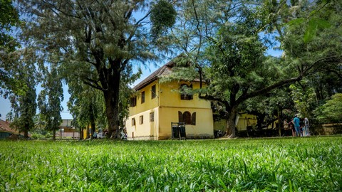 Dutch Palace Best Places To Travel In Kochi, India