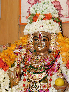 vaembu muthumari amman