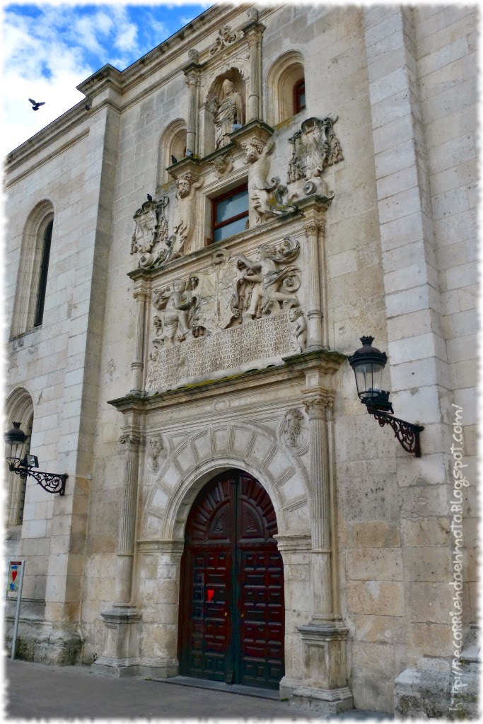 Puerta Universidad Burgos