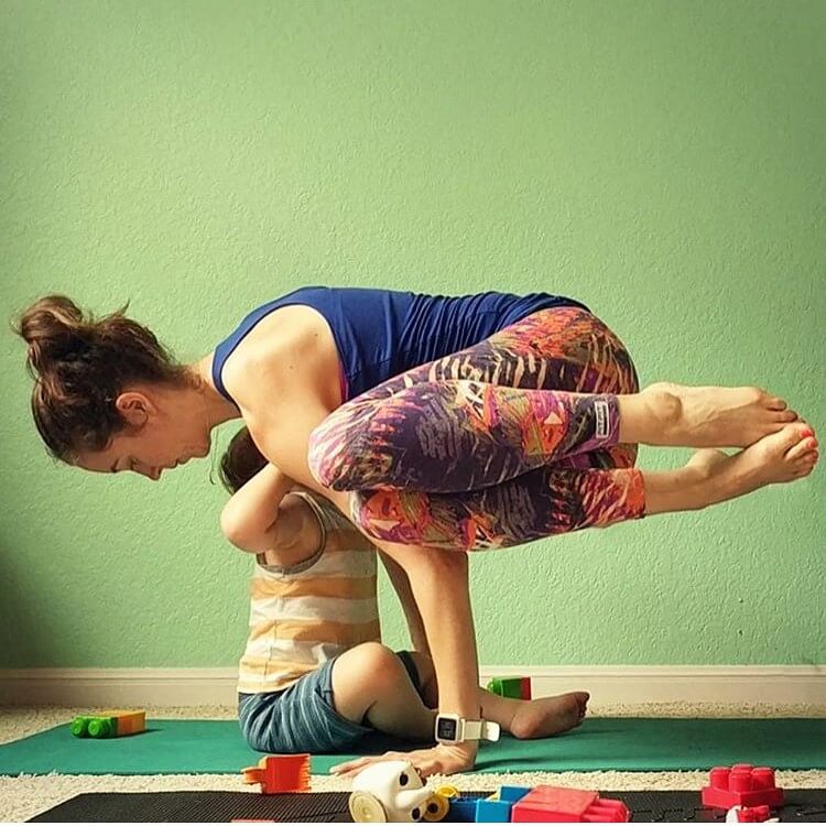 Mind-Blowing Pictures Of Woman Who Is Doing Yoga Poses While Breastfeeding Her Baby