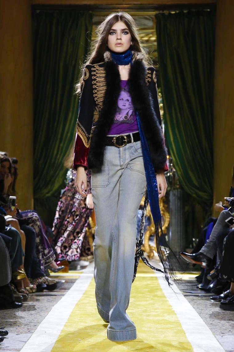 Roberto Cavalli Fall/Winter 2016-2017 RTW MFW roberto-cavalli-fall-winter-2016-2017-collection-milan-fashion-week, roberto-cavalli-fall-winter-2016-2017, roberto-cavalli-fall-winter-2016, roberto-cavalli-fall-winter-2017, roberto-cavalli-fall-2016, roberto-cavalli-fall-2017, du-dessin-aux-podiums, dudessinauxpodiums