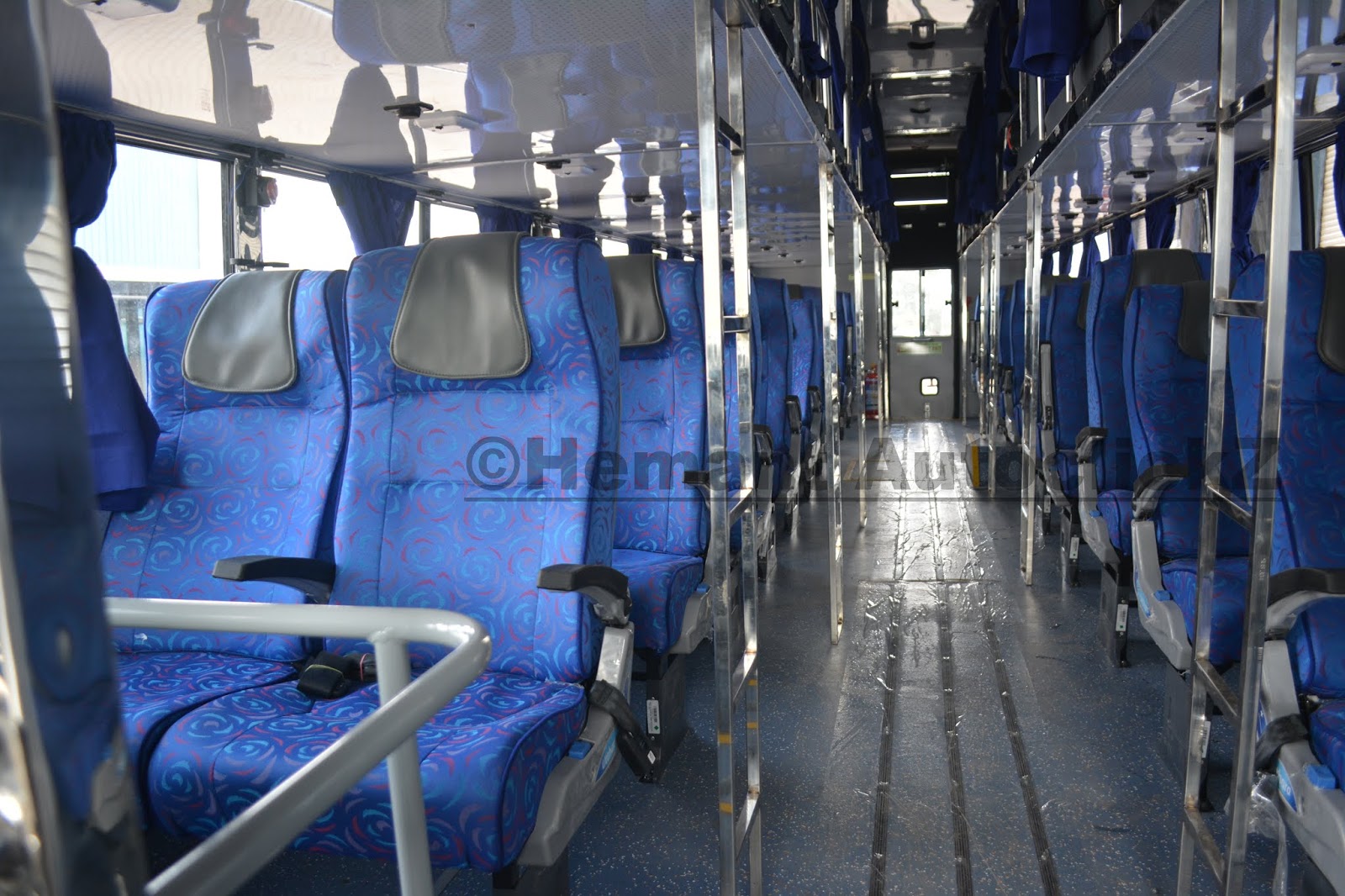 Hemant AutoclickZ M.S.R.T.C Non AC Seater Sleeper By M.G. Bus & Coach.