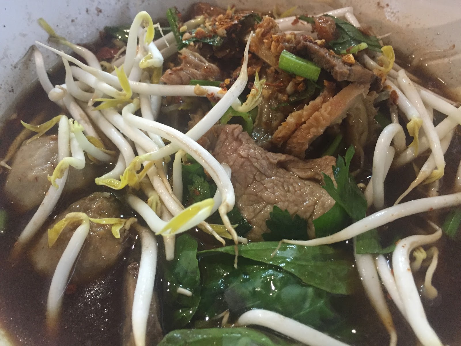 food+road trip Thai Boat Noodle Golden Mile Complex, Singapore.