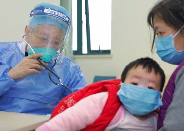 86-year-old doctor comes out of retirement to treat Wuhan coronavirus outbreak patients
