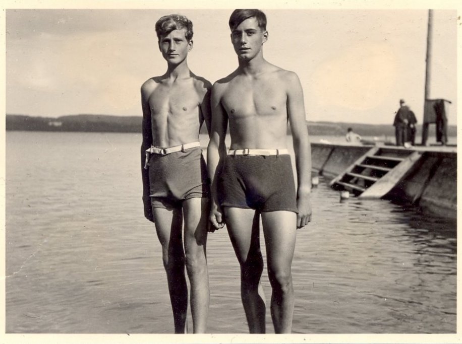 My gay summer : vintage men in swimwear.