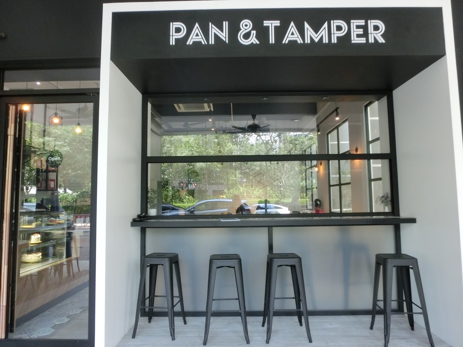 Pan & Tamper cafe*