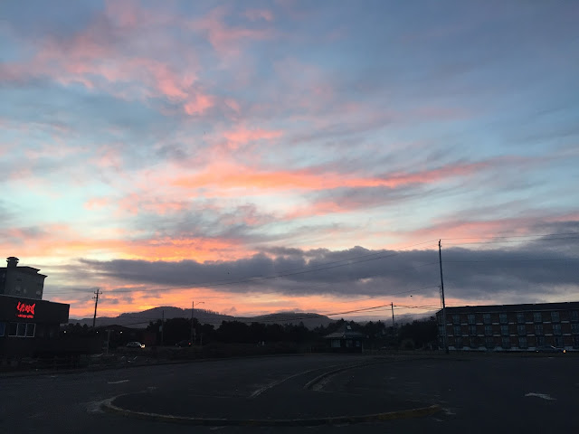 Sunrise Newport - Long Weekend in Oregon: Flashback Friday — October blogging Challenge Day 9