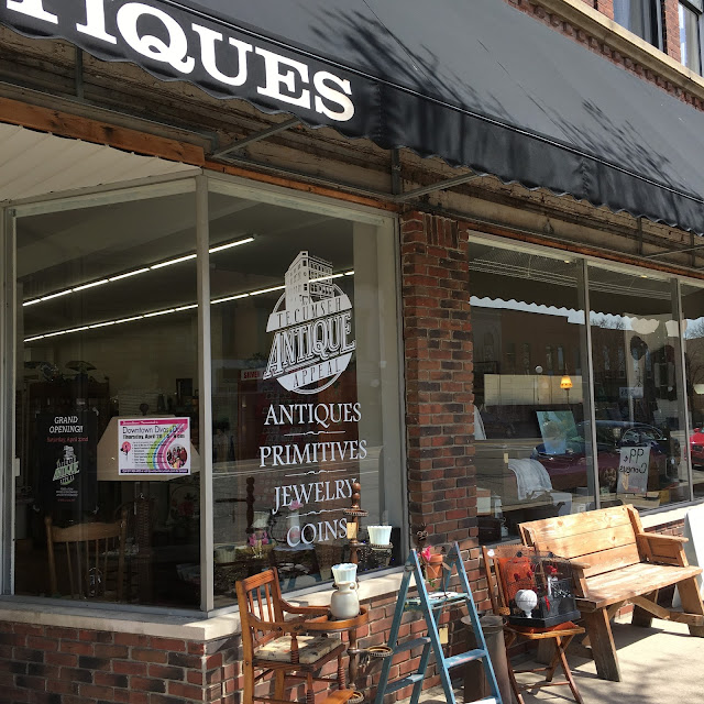 Vintage Grace Here and About Tecumseh, Michigan