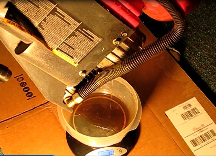 The Original Mechanic Craftsman 1.5HP air compressor Drain plug