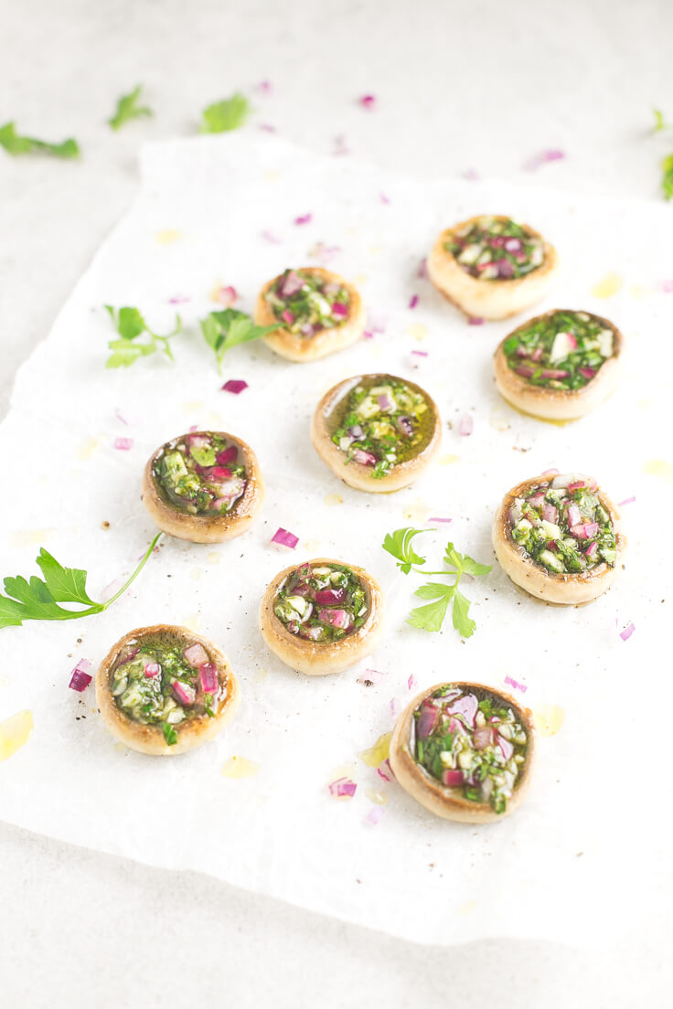 Stuffed mushrooms | These stuffed mushrooms are a very colourful, simple and rich starter. You can change the ingredients of the filling to your liking. Stuffed mushrooms | These stuffed mushrooms are a very colourful, simple and rich starter. You can change the ingredients of the filling to your liking.