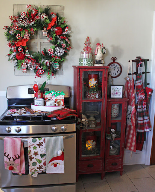 A Tour of the 2019 Bachman's Holiday Ideas House from Itsy Bits And Pieces Blog