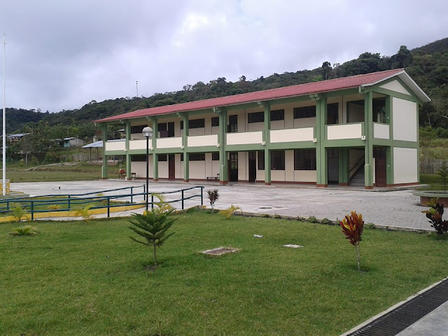 Colegio SUGLLAQUIRO