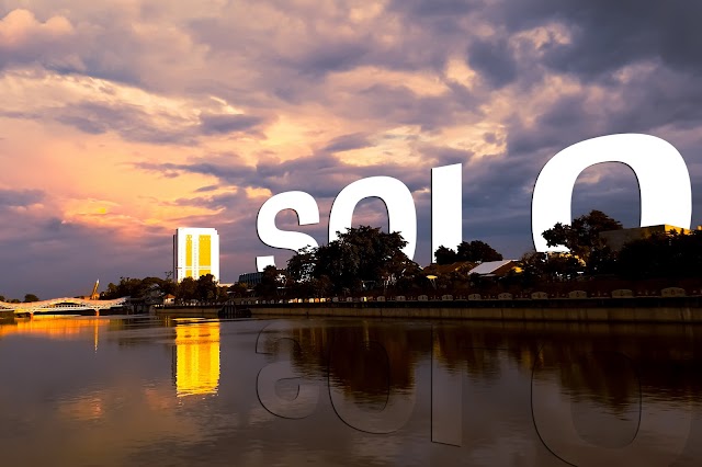 Merekam Ingatan Senja di Kali Pepe