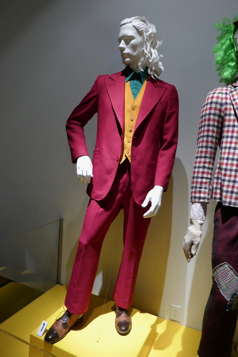 Hollywood Movie Costumes and Props: Oscar-nominated Joker film costumes ...