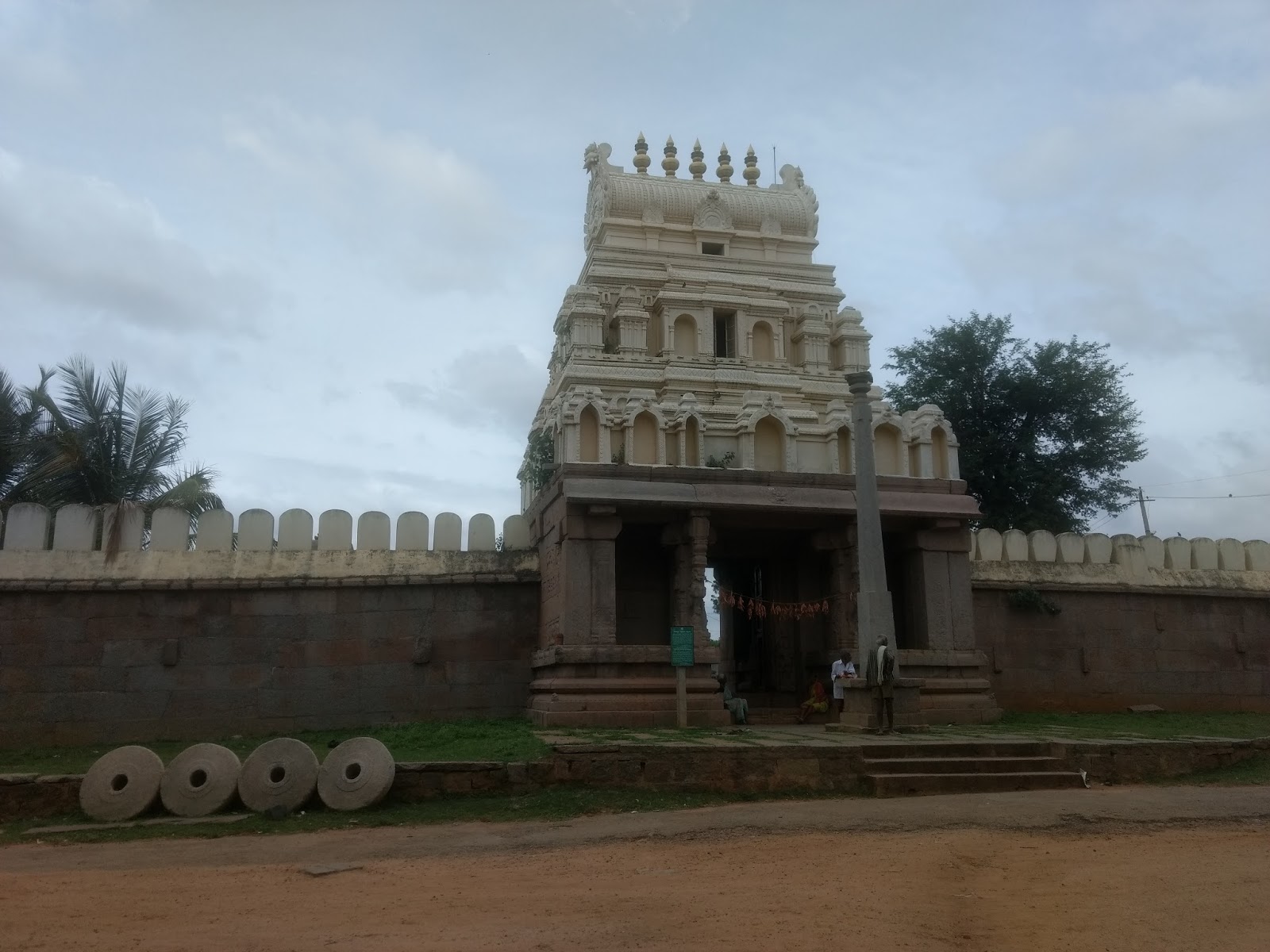 Kaidala Chennakeshava temple Tumkur tourist attractions