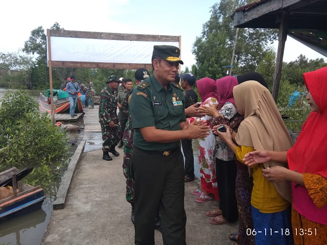 Kunjungan Tim Wasev Mabesad Disambut Antusias Warga Sungai Ayam 1 IMG 20181106 WA0019