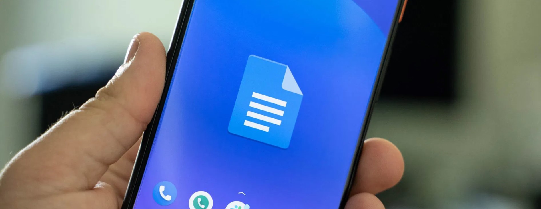 Dark mode arrives for Google Docs, Sheets, Slides for Android