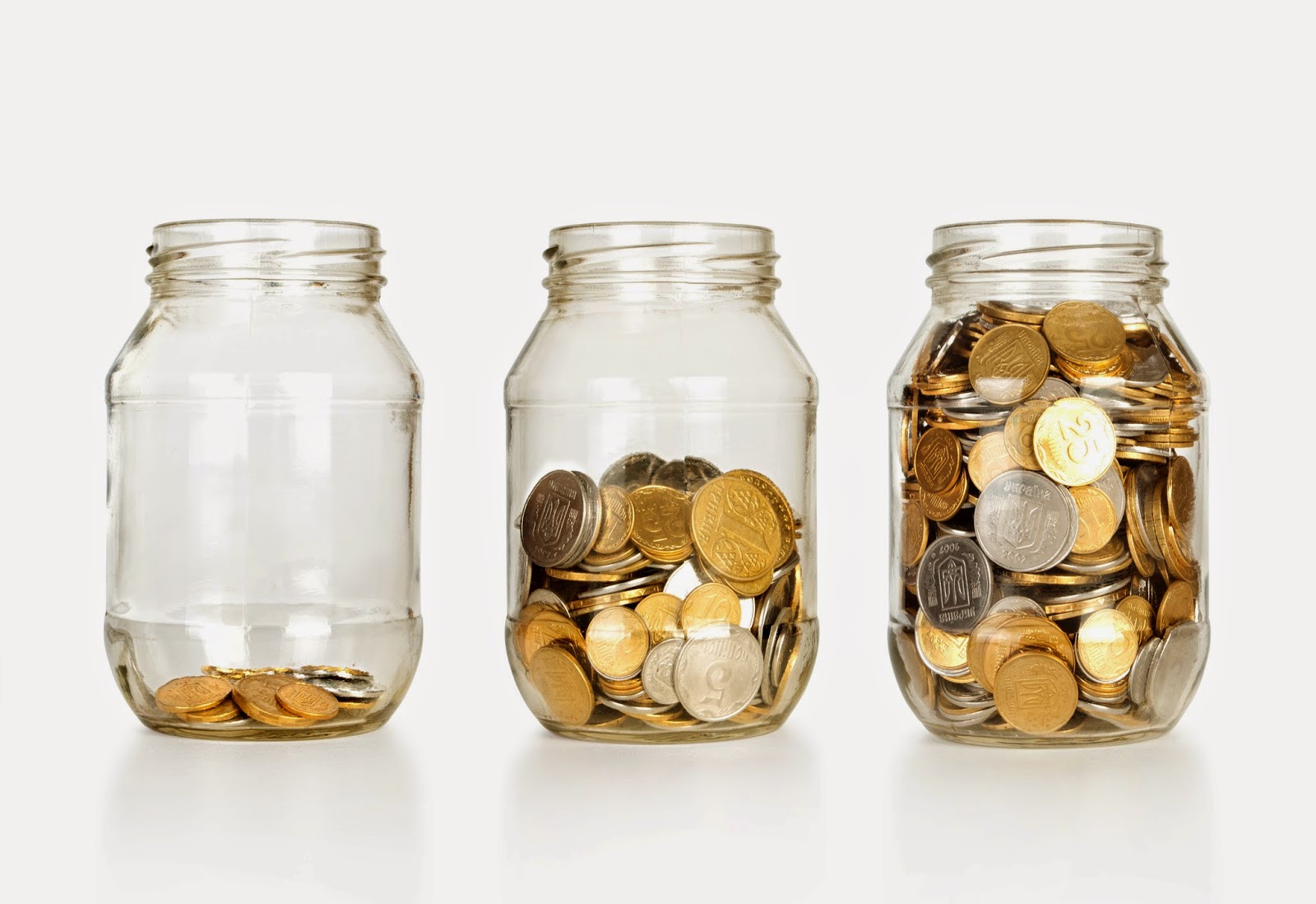 Налить воду в банку. Пустые банки. Банка стеклянная. Вода в банках. Масару эмото опыт с рисом.