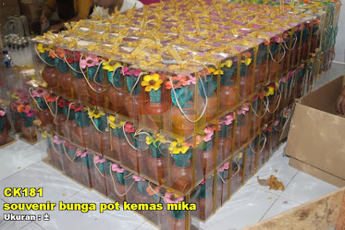 souvenir bunga pot kemas mika