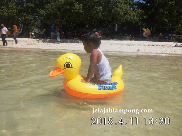 Pantai Mutun Lampung, Wisata Pantai Paling Populer di ...