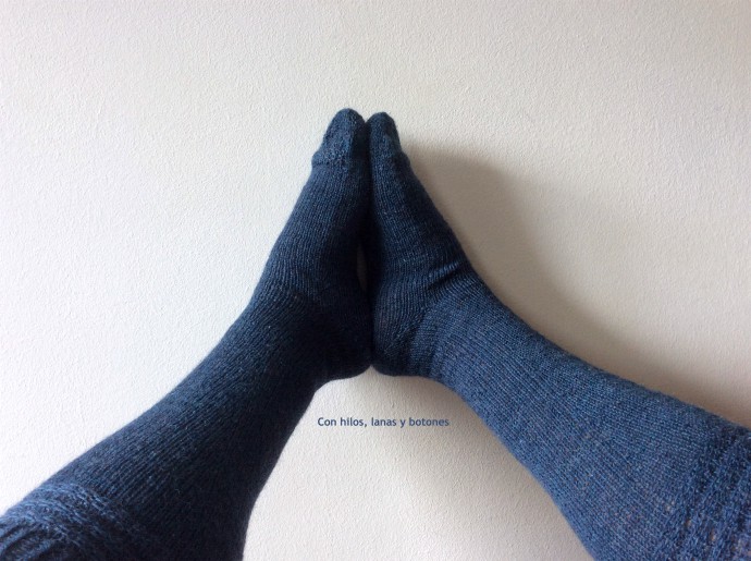 Con hilos, lanas y botones: Moffitt Socks (patrón de Soraya García, @soriknits)