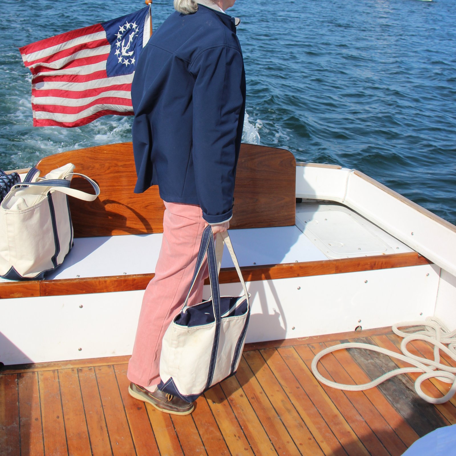 LLBean Boat Tote size comparison of the XL, L and M sizes #ironicboatt, boat and tote bag