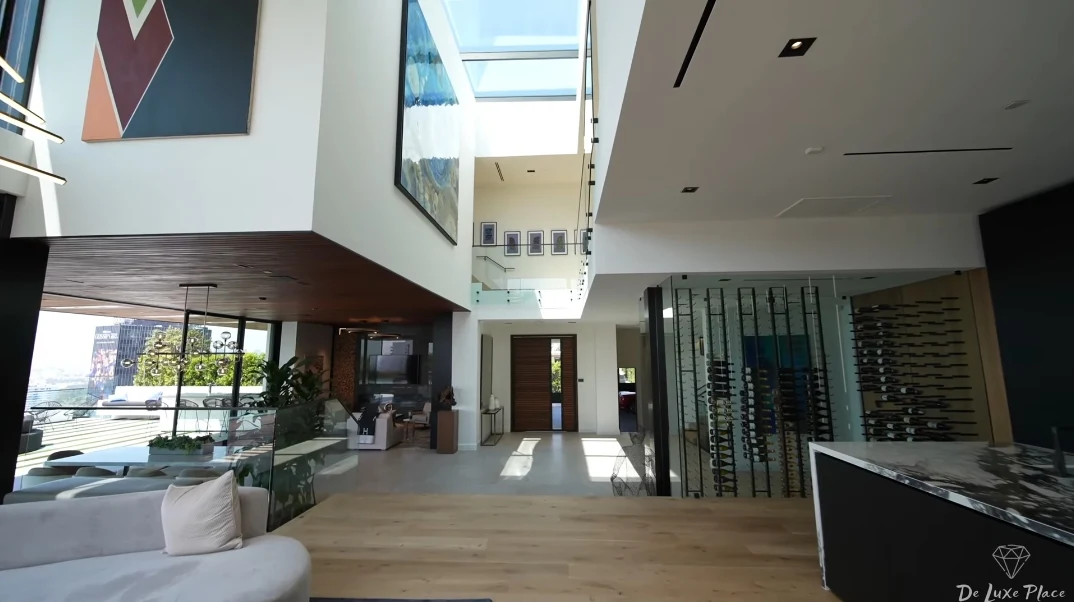 59 Interior Photos vs. 1250 Hilldale Ave, Los Angeles, CA Ultra Luxury Modern Mansion Tour