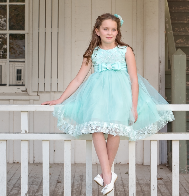 Make Your Junior's Wardrobe Modish by Shopping Online From Sara Dresses