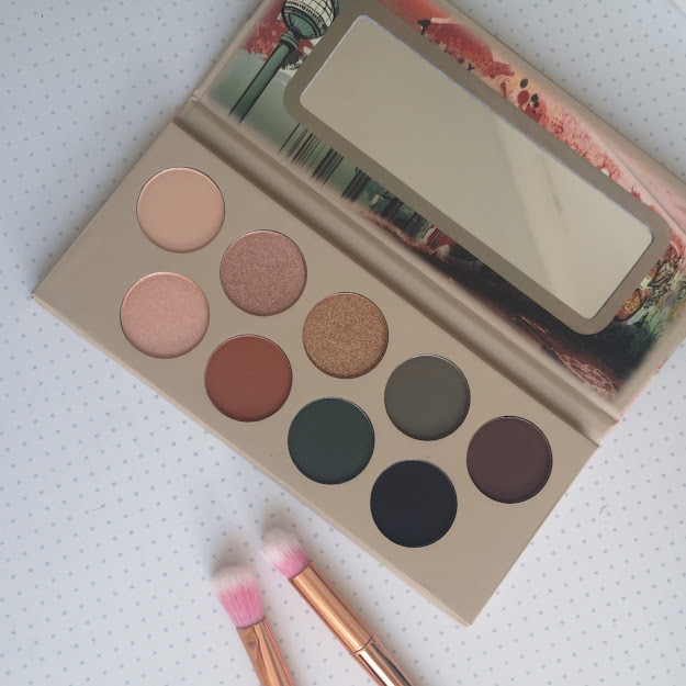 Paleta Hallo Berlin de Essence 3 paleta abierta