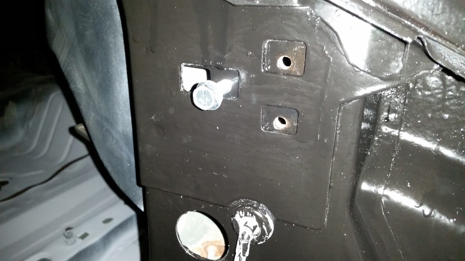 A pillar and door hinges