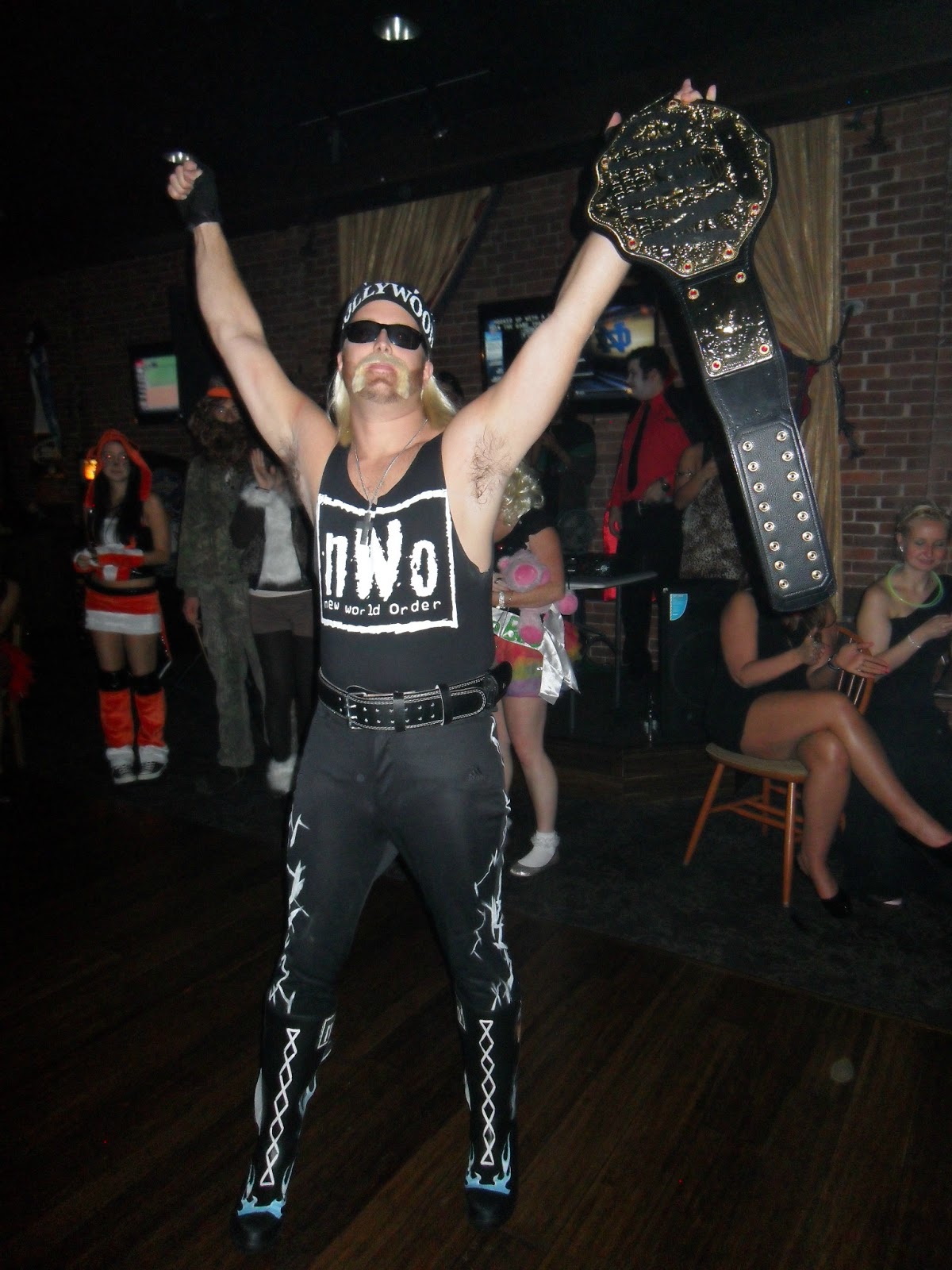 Dukes of Hazzard Collector: My Hollywood Hogan takes Best Overall Costume