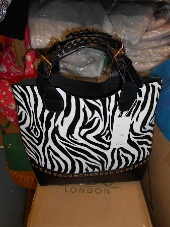 MUST BEBA KIMNYAMA ZAIDI HANDBAG 'BY FLORA LYIMO DESIGNS & TRADES'