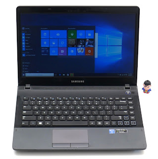 Laptop Gaming Samsung NP300E4X Core i3 Dual VGA Bekas Di Malang