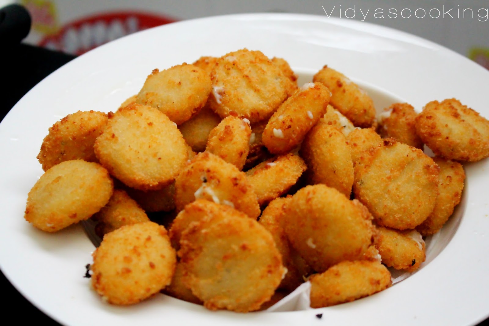 Macaroni Cheese Nuggets and Jalapeno Cheese Bites By Godrej RealGood ...