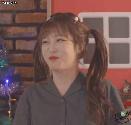 양갈래 째 너무 귀여워!