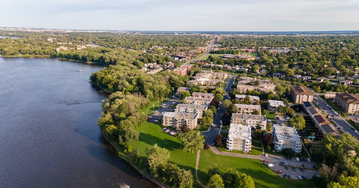 Paul and Diane Laflamme Just listed 5270 Rue Riviera, 303, Pierrefonds.