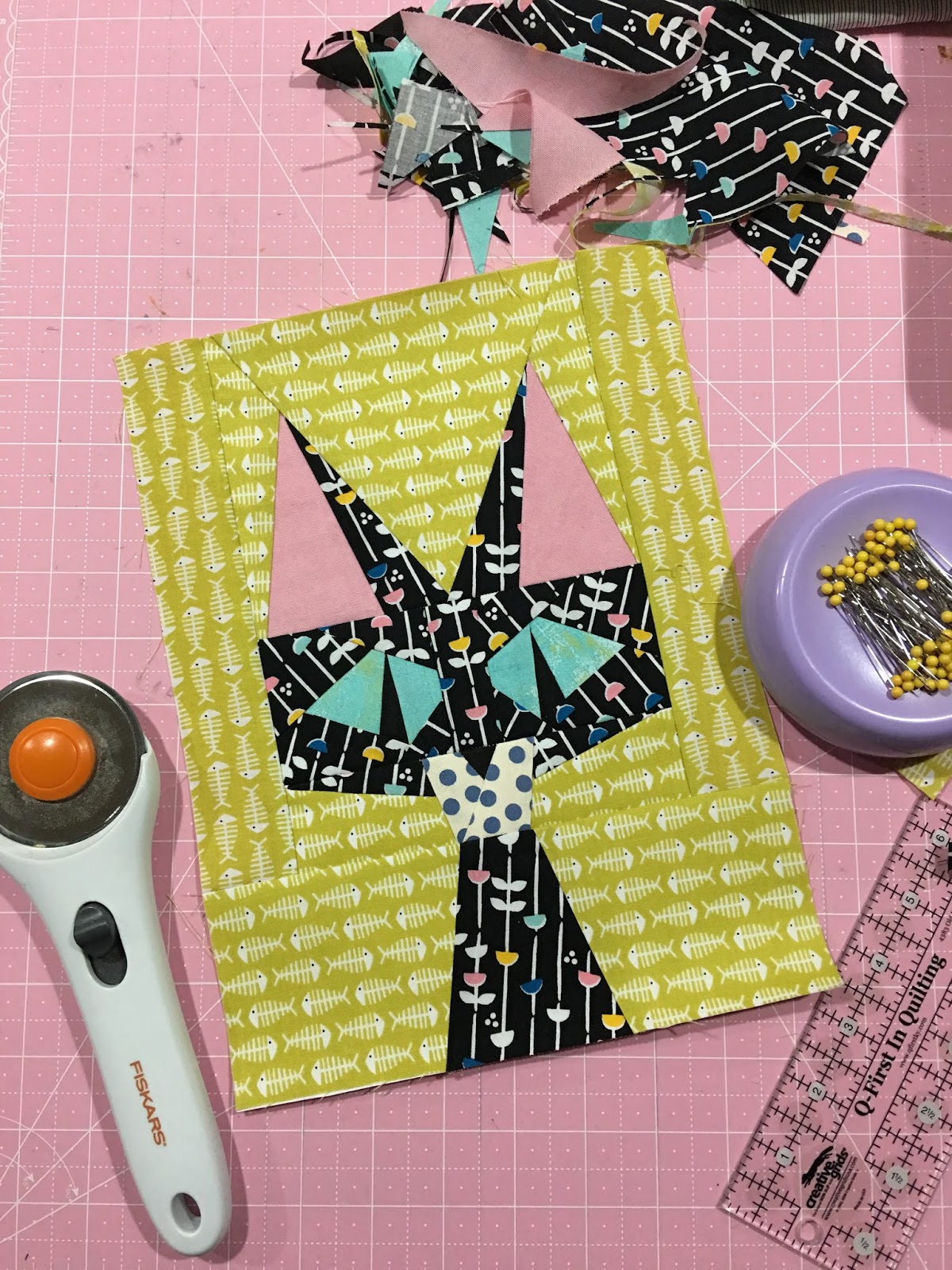 Schnitzel & Boo Candy Cat Quilt Along