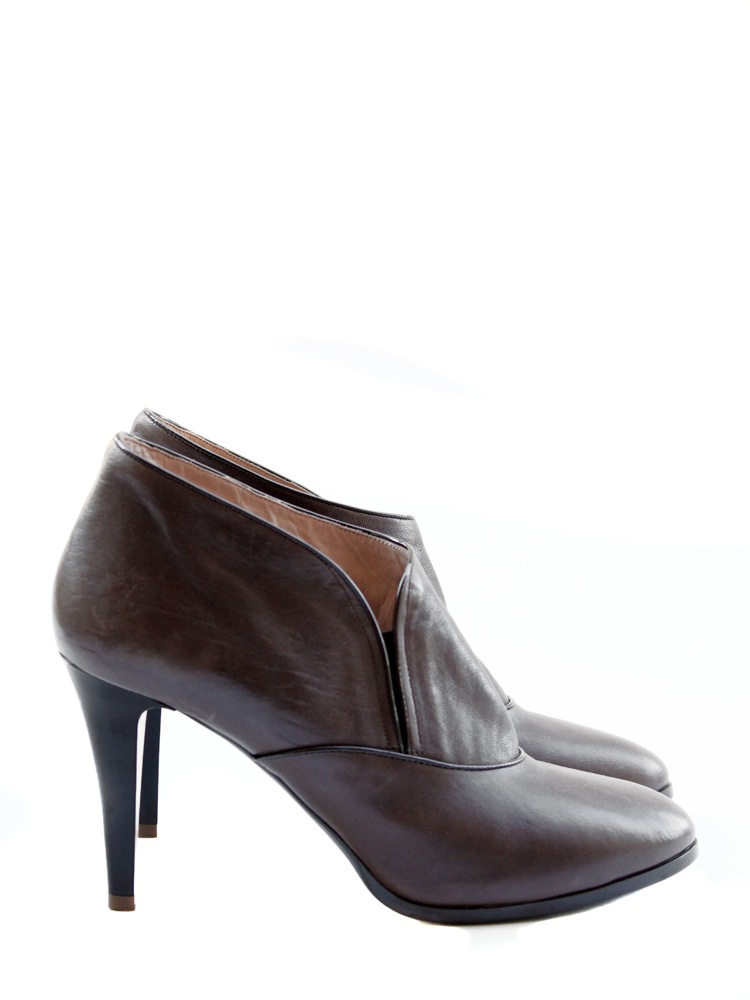 High Heels Low Boots | Fashionate Trends