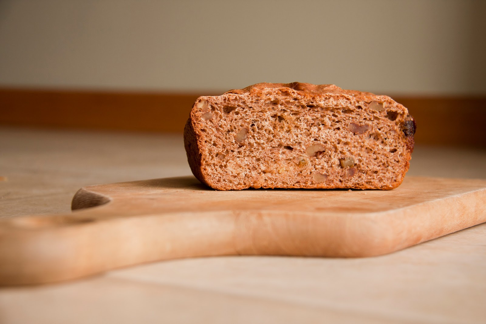 Nonesuch Whole Wheat RaisinNut Bread