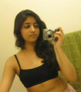 Semi Nude Indian girl Nameeta Shetty Selfie leaked XX full 