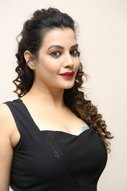 actress sleeveless pics diksha panth black dress actress sleeveless pics diksha panth black dress