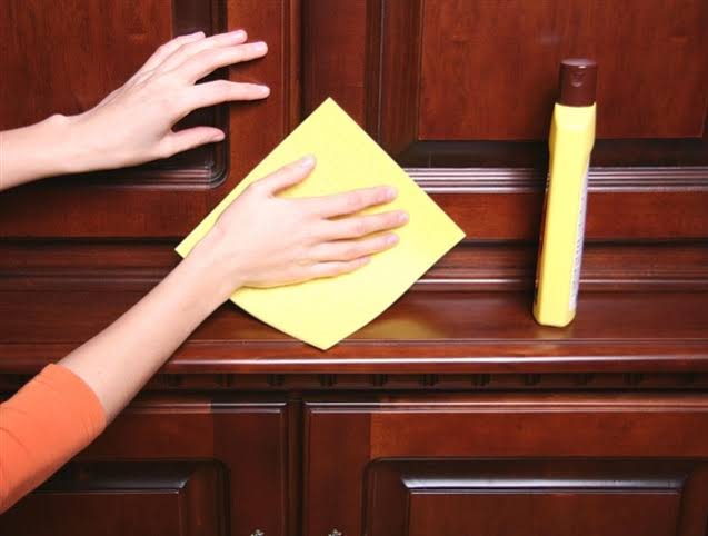 تنظيف الأثاث تنظيف الأثاث