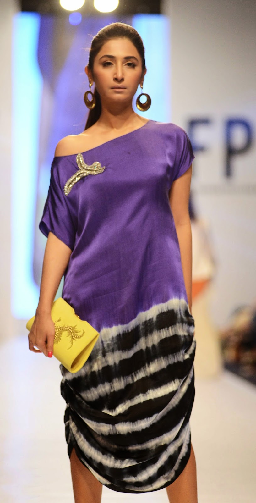 Deepak Perwani Fashion Pakistan Week 6 Spring 2014 Fashion Noro deepak-perwani-fashion-pakistan-week-6-spring-2014-fashion-noro