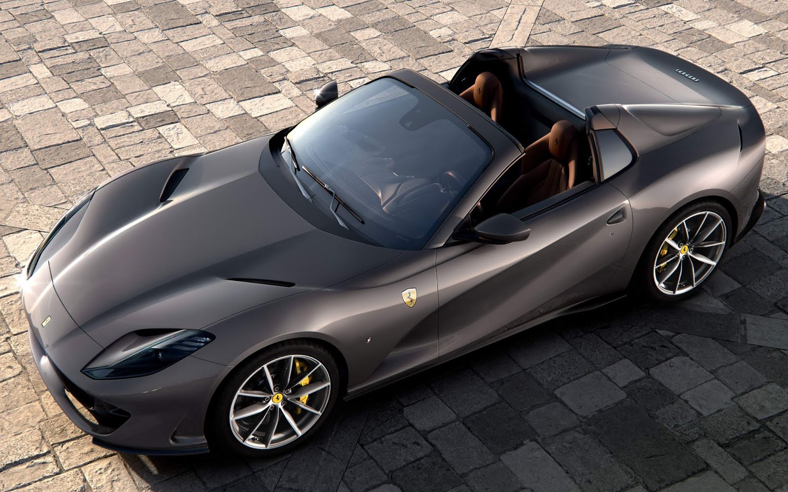 Ferrari 812 GTS Superfast spider homenageia a 365 GTS4