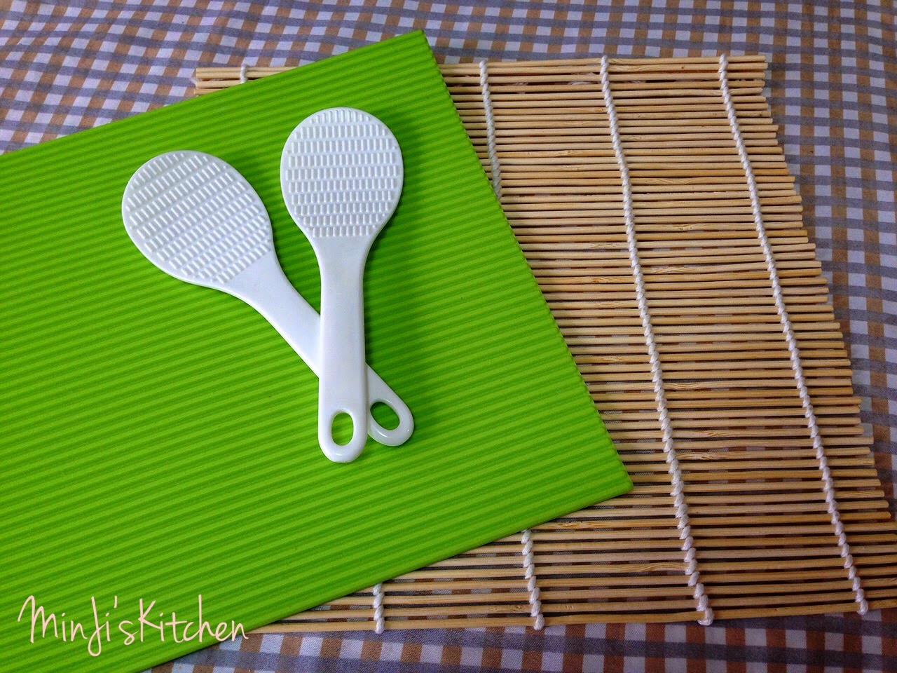 MinJi's Kitchen Sushi Rolling Mat 김밥말이 롤툴