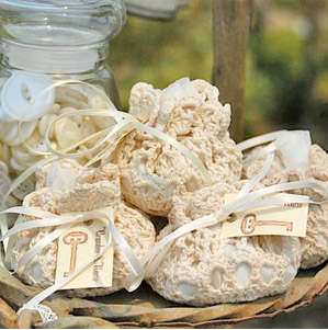 crochet wedding favor bags