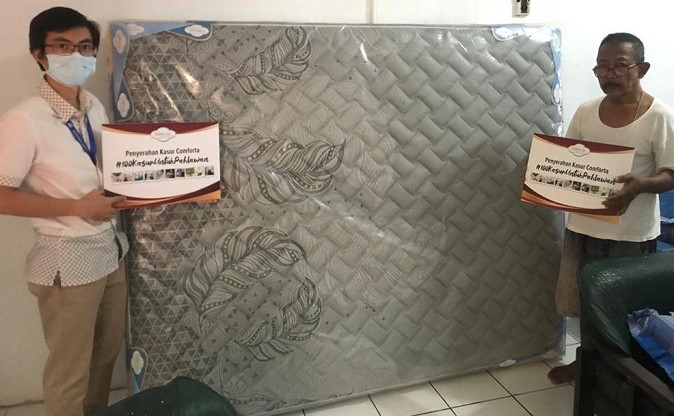 Apresiasi Pahlawan Masa Kini, Comforta Springbed Bagikan 100 Kasur Gratis