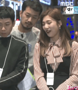 내조이 갓둥둥 올리러 왔어요.gif | 인스티즈