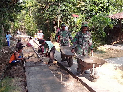 DANDIM 0725/SRAGEN PANTAU TMMD 24 JAM DANDIM 0725/SRAGEN PANTAU TMMD 24 JAM