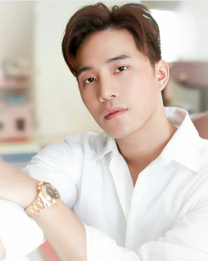 Biodata Dan Profil Lengkap Hsu Thassapak Nona Mandarin
